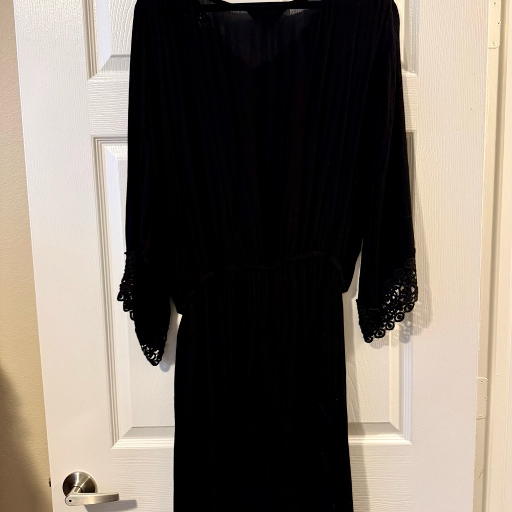 EUC Long Tall Sally 18/20 Black V-Neck Dress/Coverup